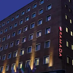 Ramada By Wyndham Hotel Naples